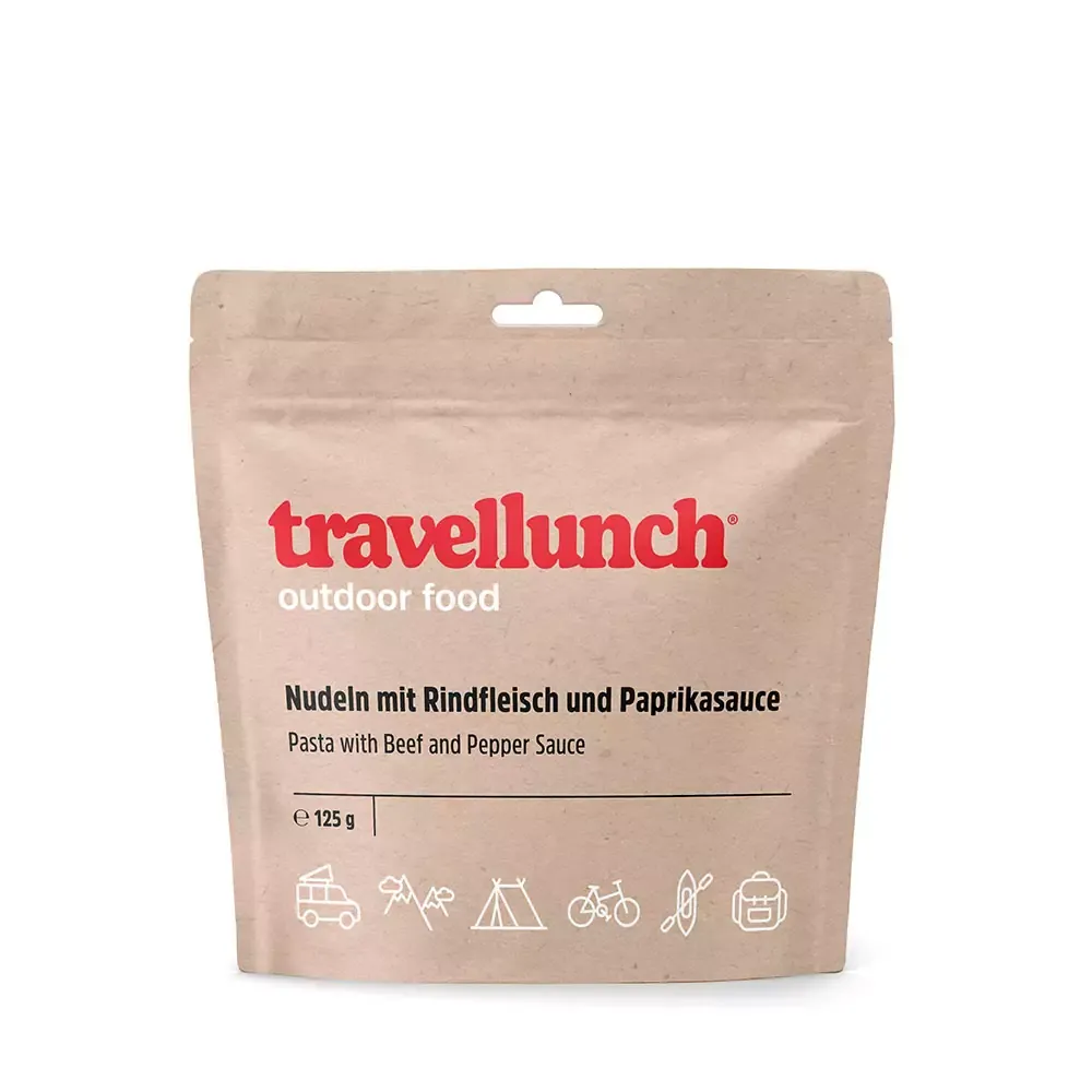 Nudeln mit Rindfleisch und Paprikasauce